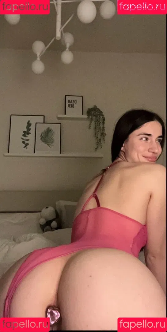 Naya Dickson / https: / nayadickson_ / nayadicksonn Onlyfans Photo Gallery 