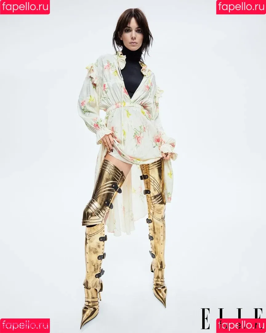 Kendall Jenner / KendallJenner Onlyfans Photo Gallery 