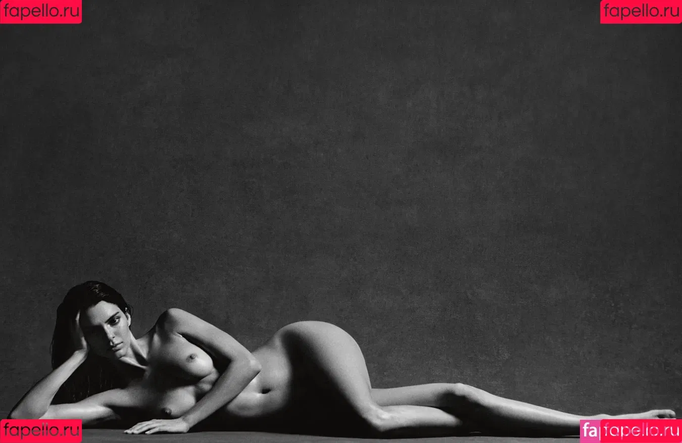 Kendall Jenner / KendallJenner Onlyfans Photo Gallery 
