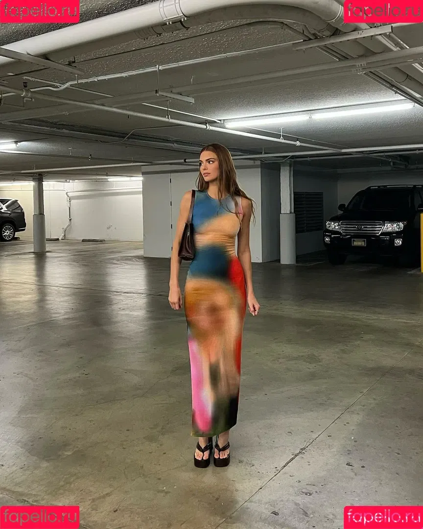 Kendall Jenner / KendallJenner Onlyfans Photo Gallery 