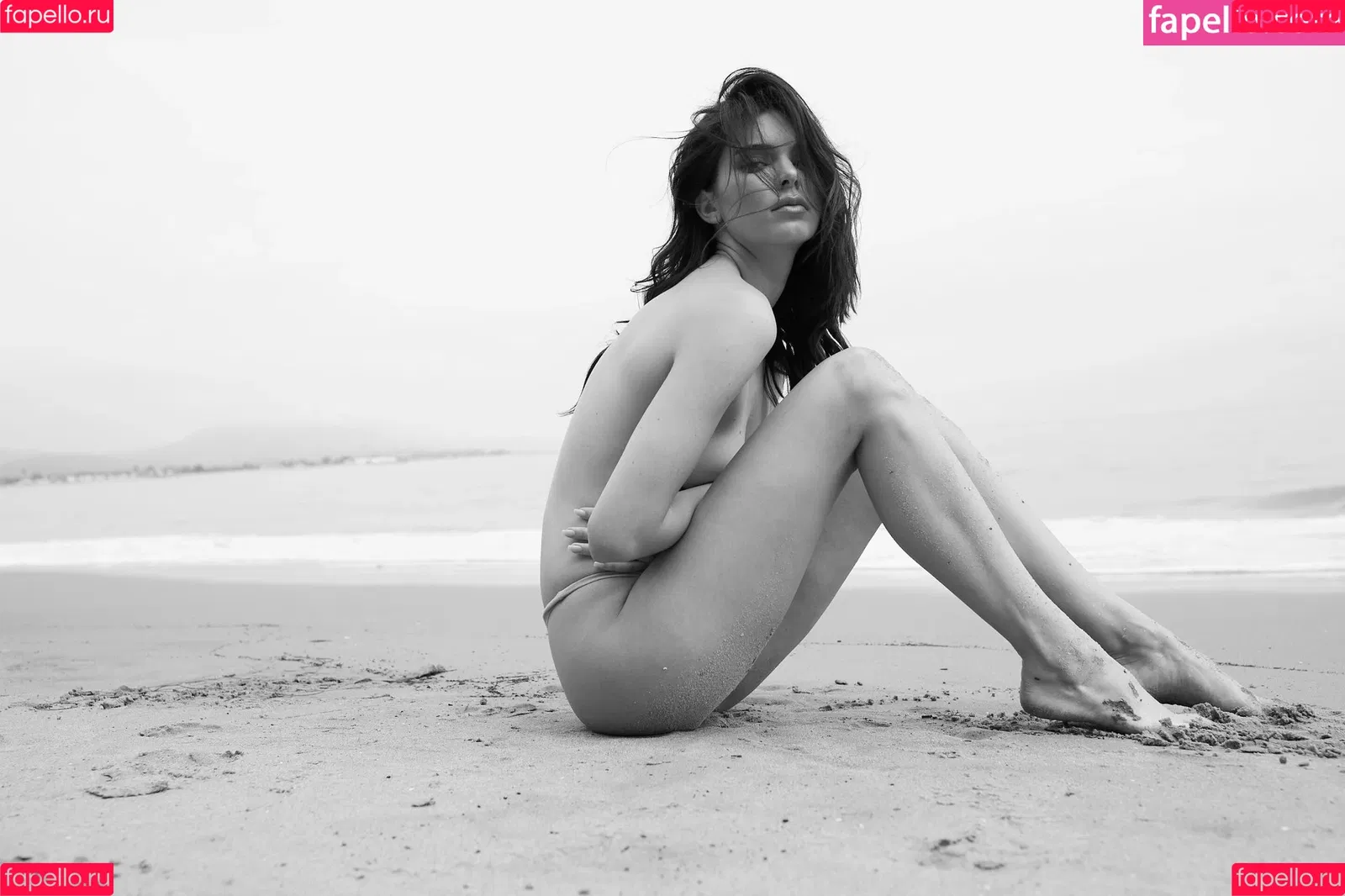 Kendall Jenner / KendallJenner Onlyfans Photo Gallery 