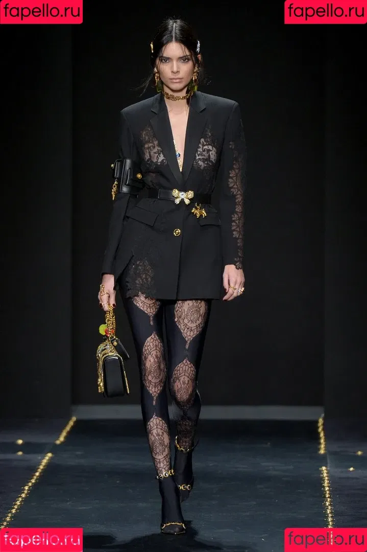 Kendall Jenner / KendallJenner Onlyfans Photo Gallery 