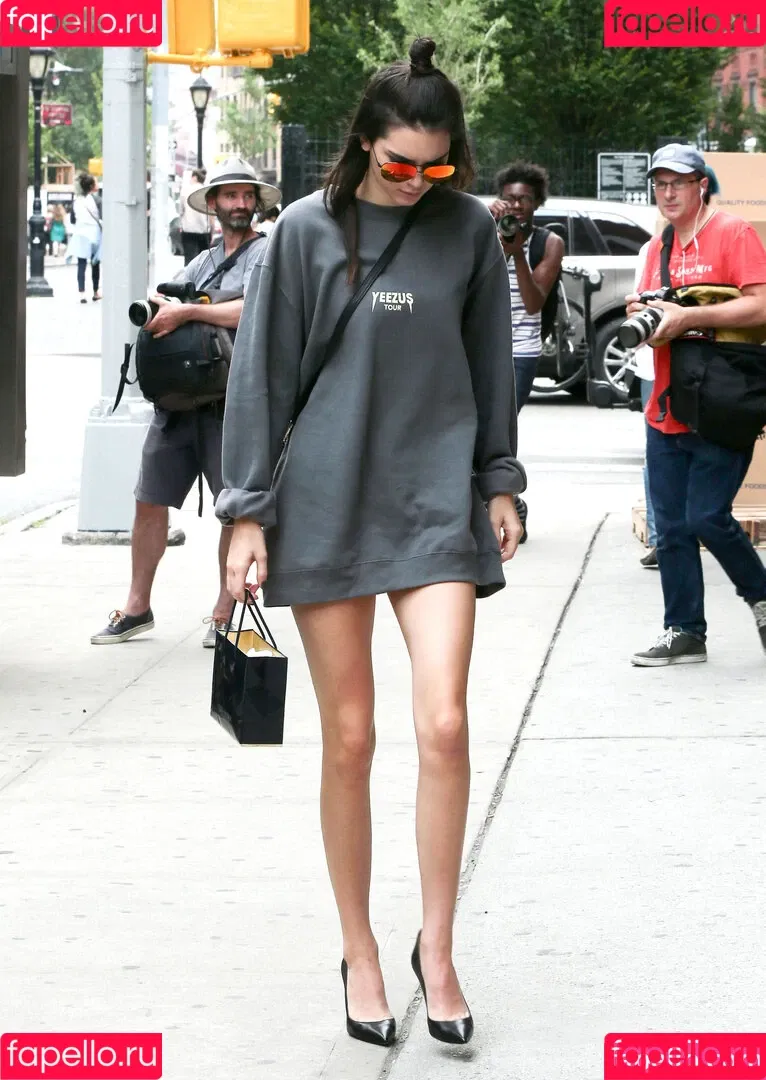 Kendall Jenner / KendallJenner Onlyfans Photo Gallery 