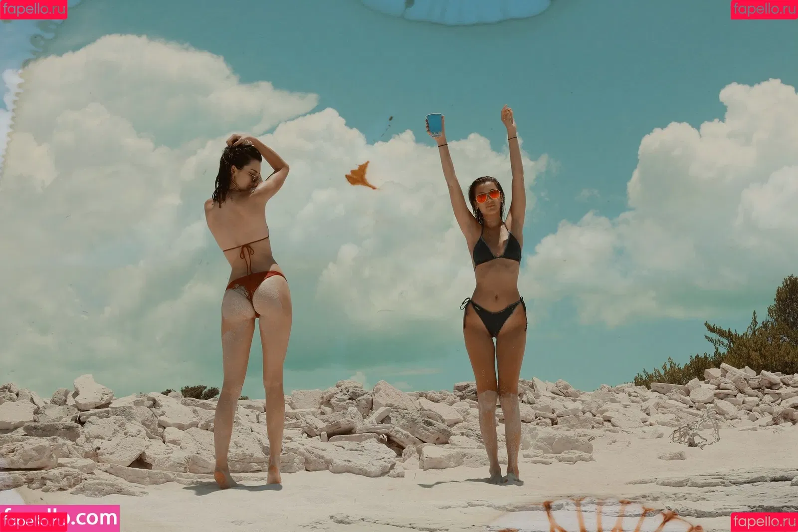 Kendall Jenner / KendallJenner Onlyfans Photo Gallery 