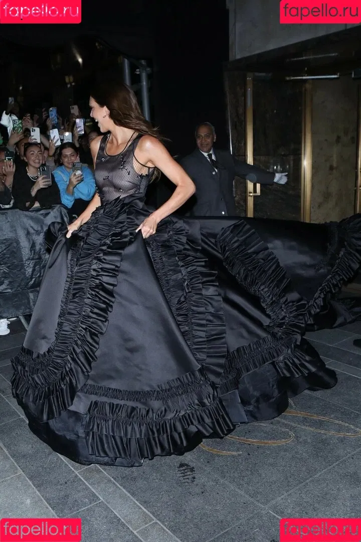 Kendall Jenner / KendallJenner Onlyfans Photo Gallery 