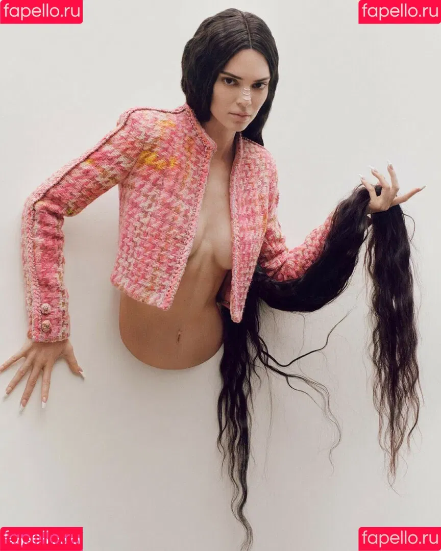 Kendall Jenner / KendallJenner Onlyfans Photo Gallery 