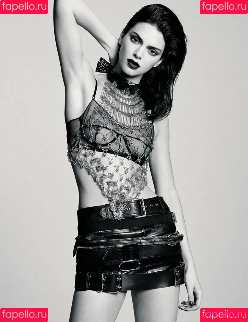Kendall Jenner / KendallJenner Onlyfans Photo Gallery 