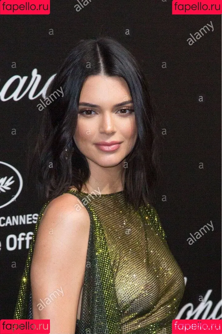 Kendall Jenner / KendallJenner Onlyfans Photo Gallery 