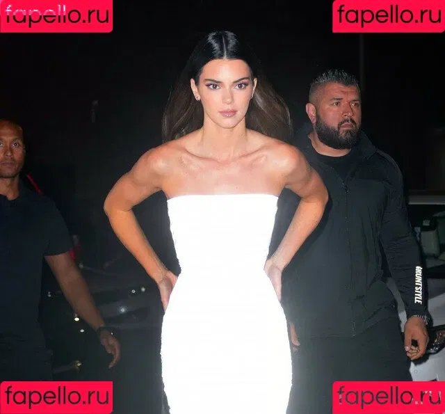 Kendall Jenner / KendallJenner Onlyfans Photo Gallery 