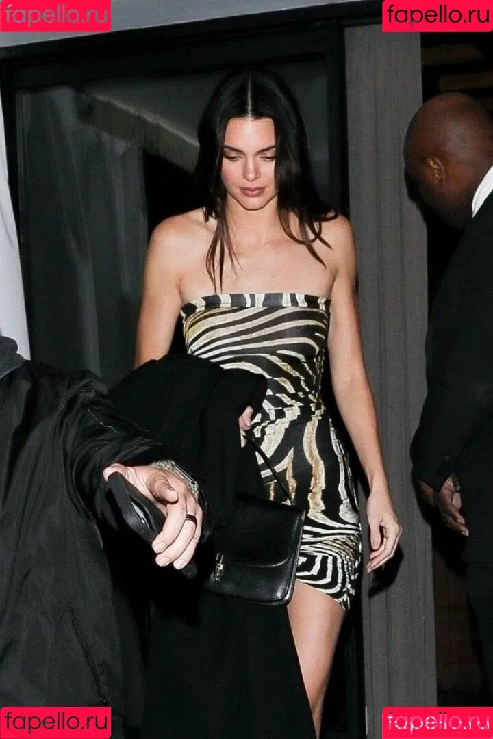Kendall Jenner / KendallJenner Onlyfans Photo Gallery 