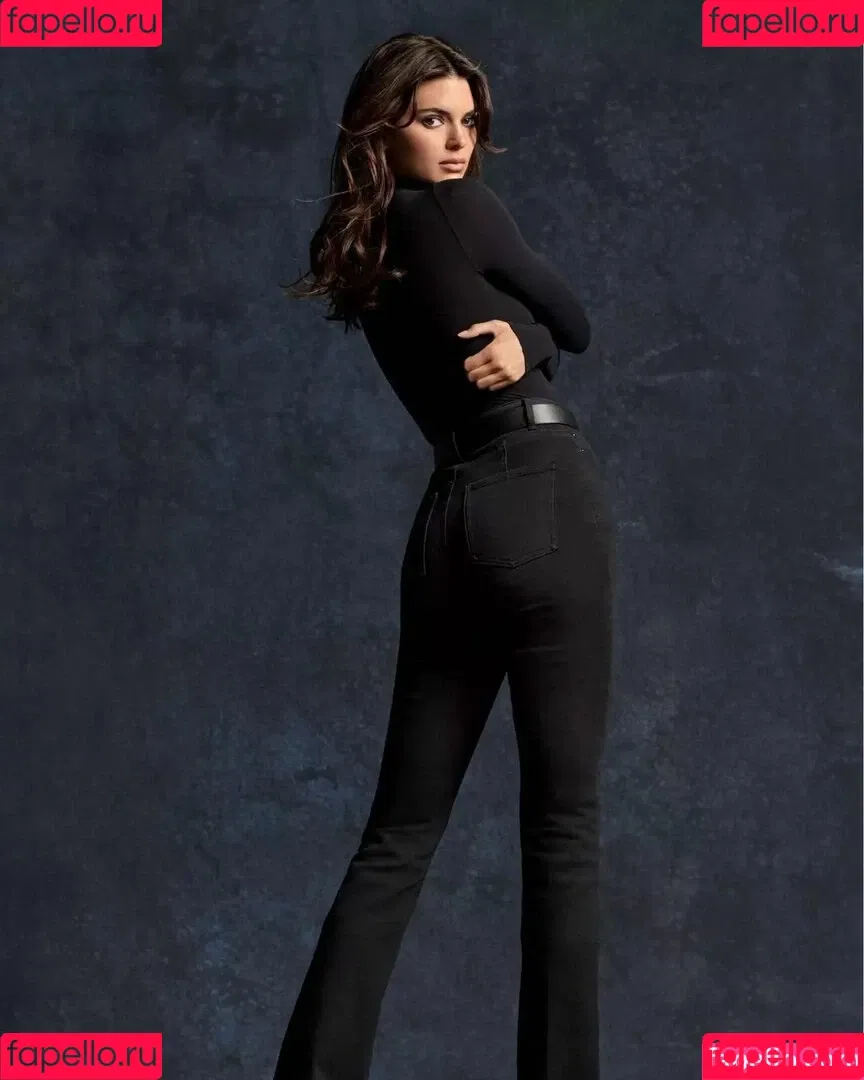Kendall Jenner / KendallJenner Onlyfans Photo Gallery 