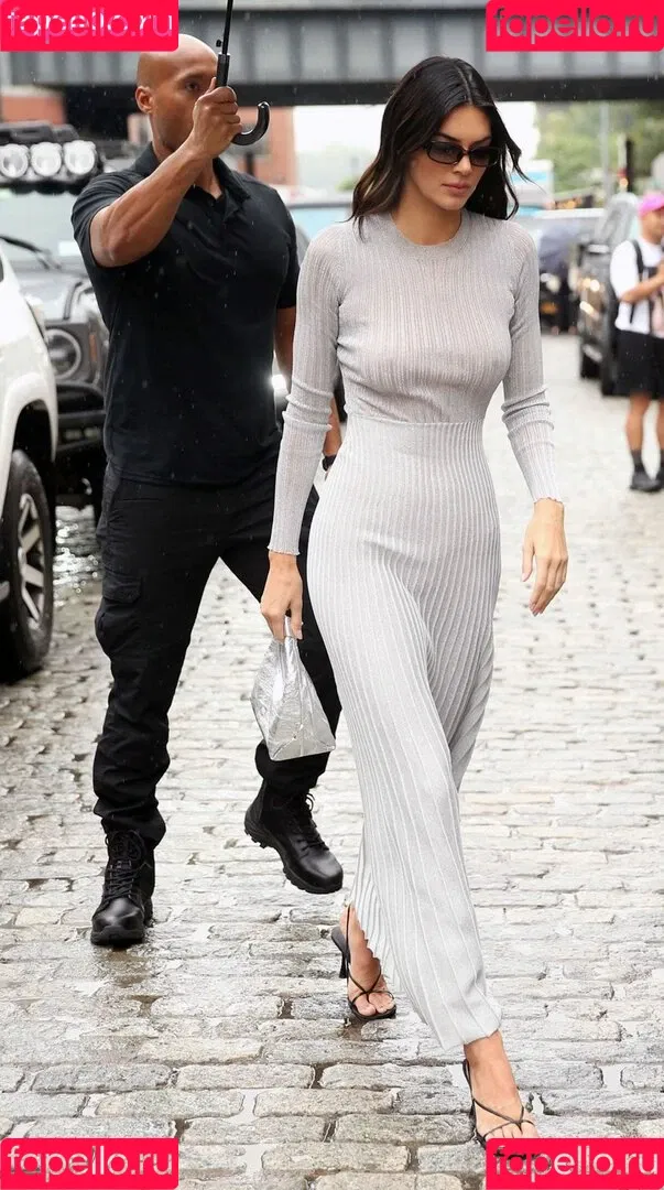 Kendall Jenner / KendallJenner Onlyfans Photo Gallery 