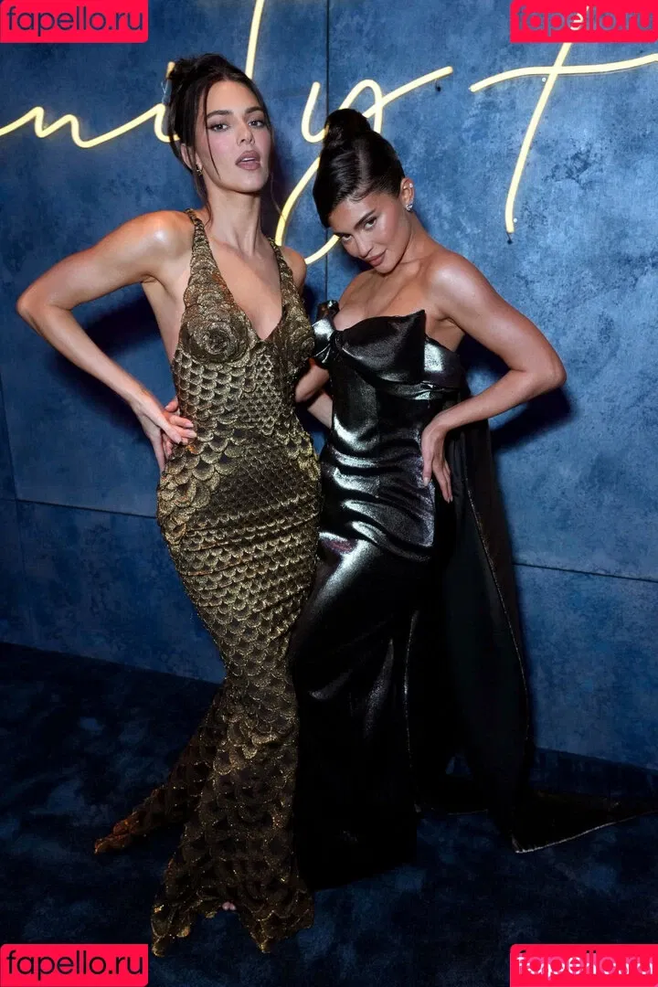 Kendall Jenner / KendallJenner Onlyfans Photo Gallery 