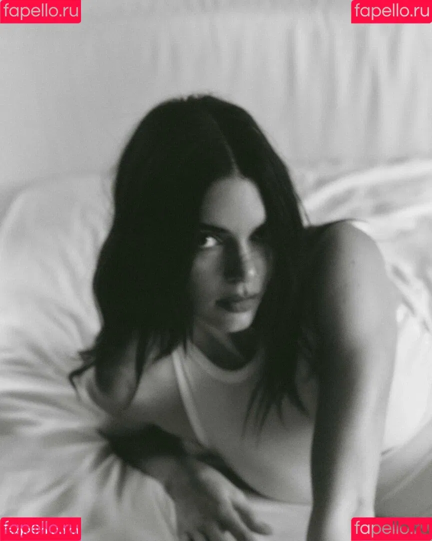Kendall Jenner / KendallJenner Onlyfans Photo Gallery 