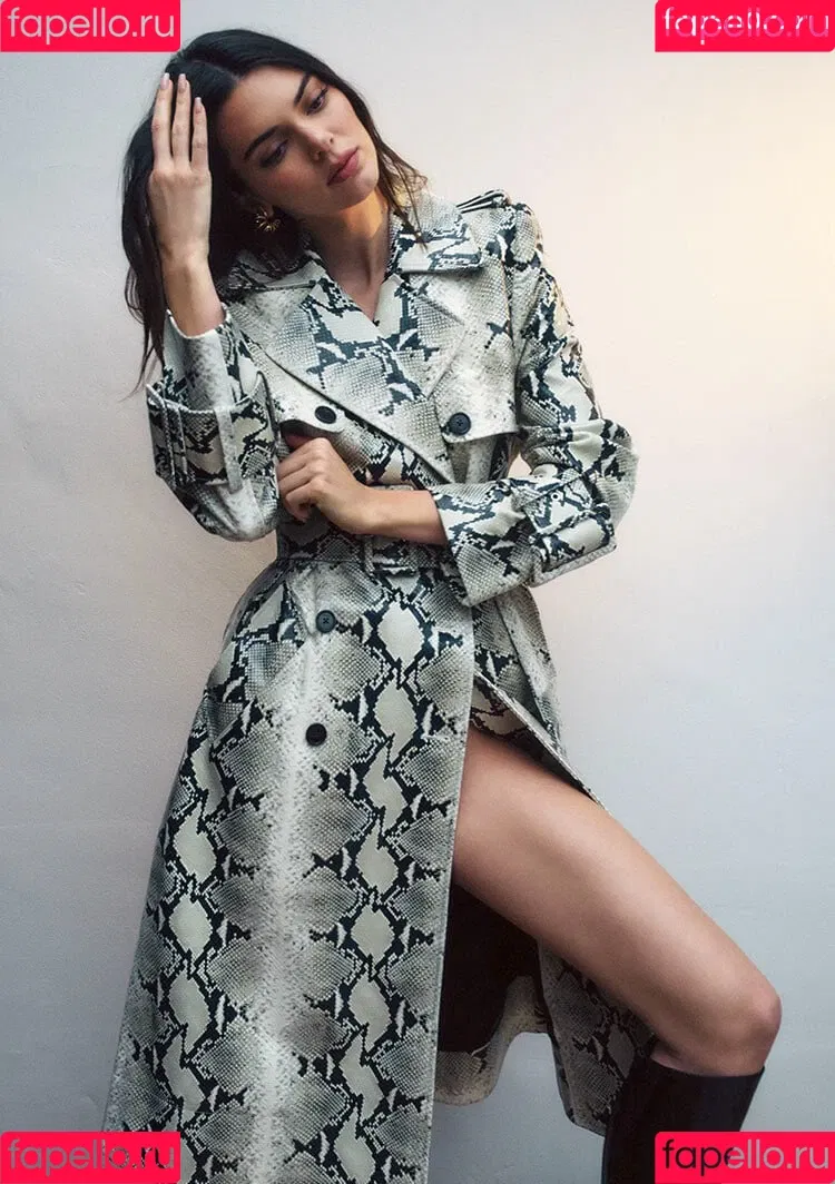 Kendall Jenner / KendallJenner Onlyfans Photo Gallery 