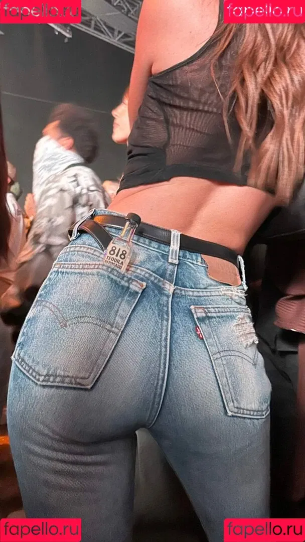 Kendall Jenner / KendallJenner Onlyfans Photo Gallery 