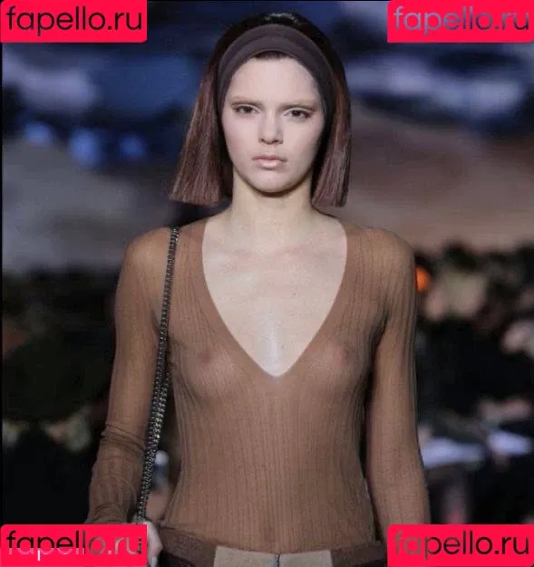 Kendall Jenner / KendallJenner Onlyfans Photo Gallery 