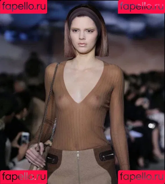 Kendall Jenner / KendallJenner Onlyfans Photo Gallery 