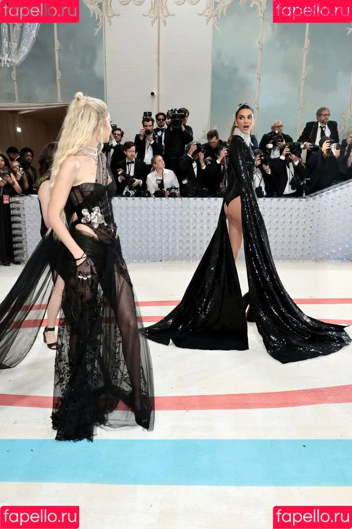 Kendall Jenner / KendallJenner Onlyfans Photo Gallery 
