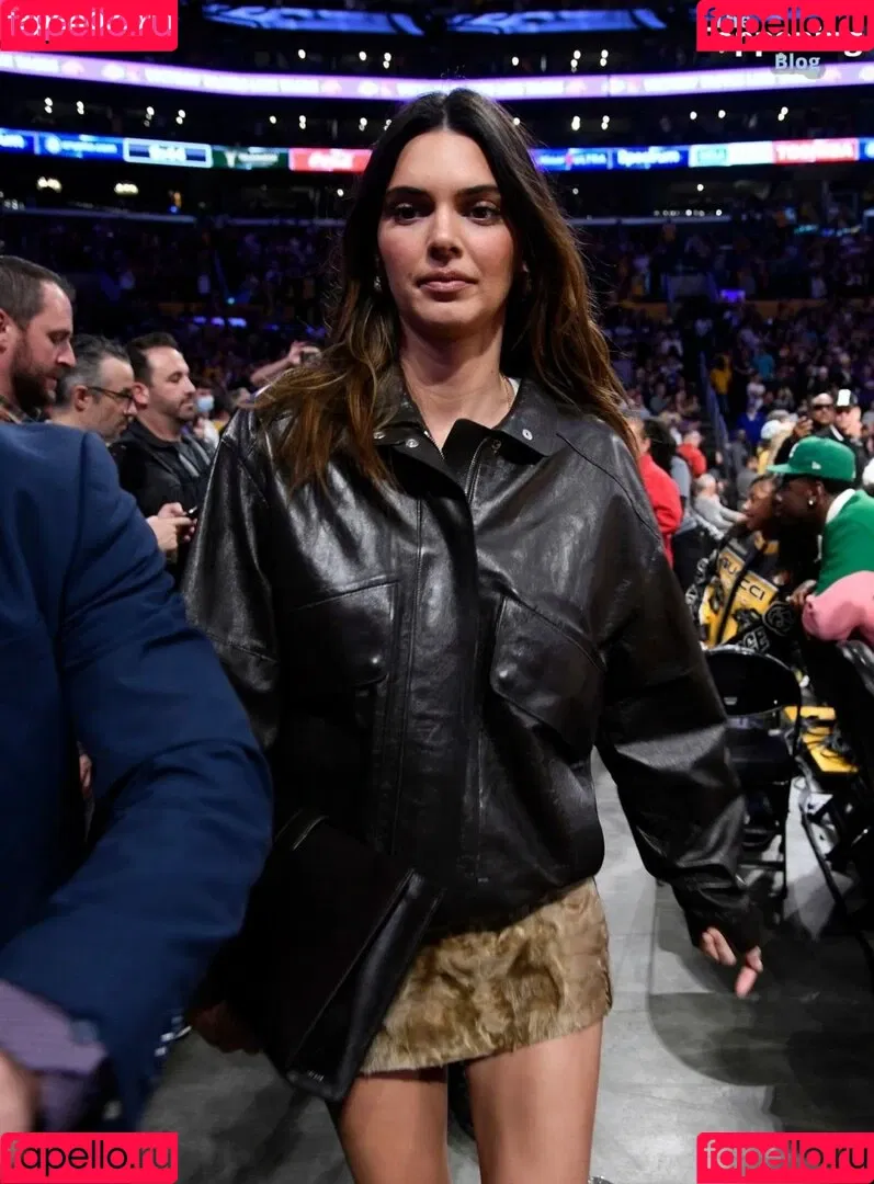 Kendall Jenner / KendallJenner Onlyfans Photo Gallery 