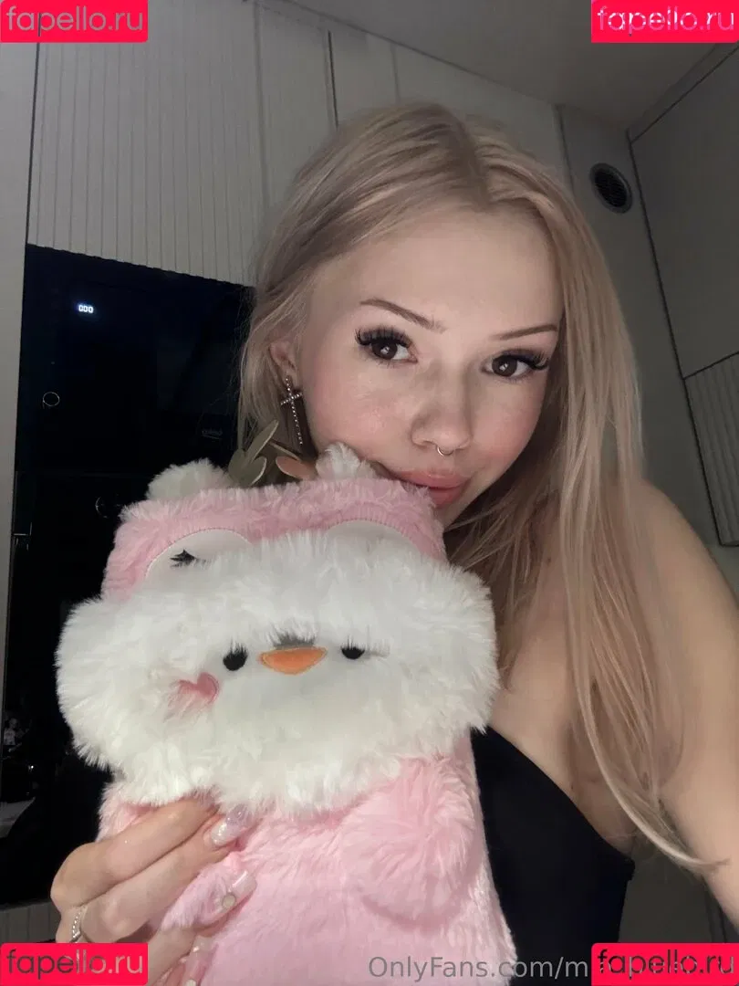 Mia_bluebird / _iam_bluebird_ / clarathestudent Onlyfans Photo Gallery 