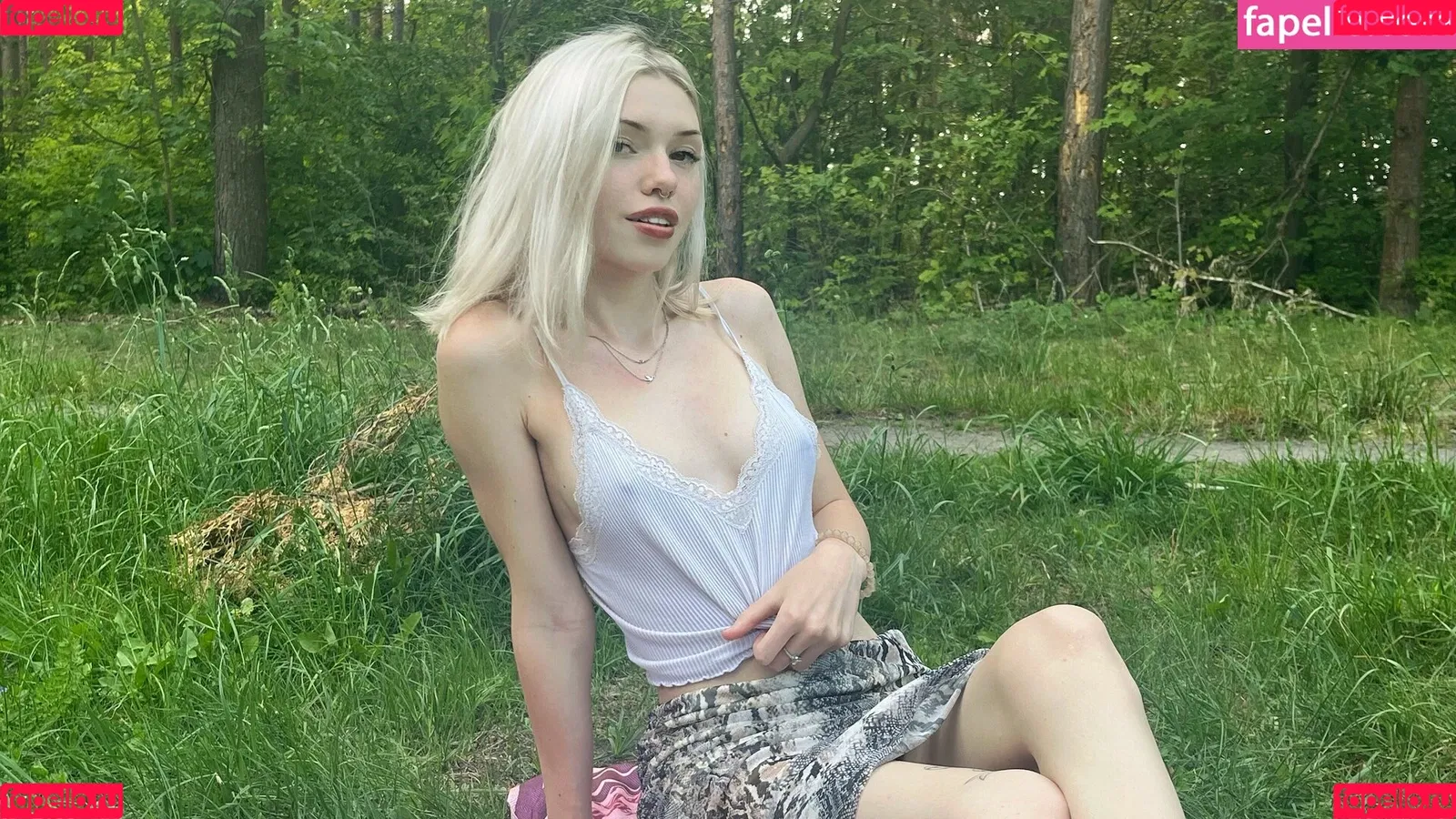 Mia_bluebird / _iam_bluebird_ / clarathestudent Onlyfans Photo Gallery 