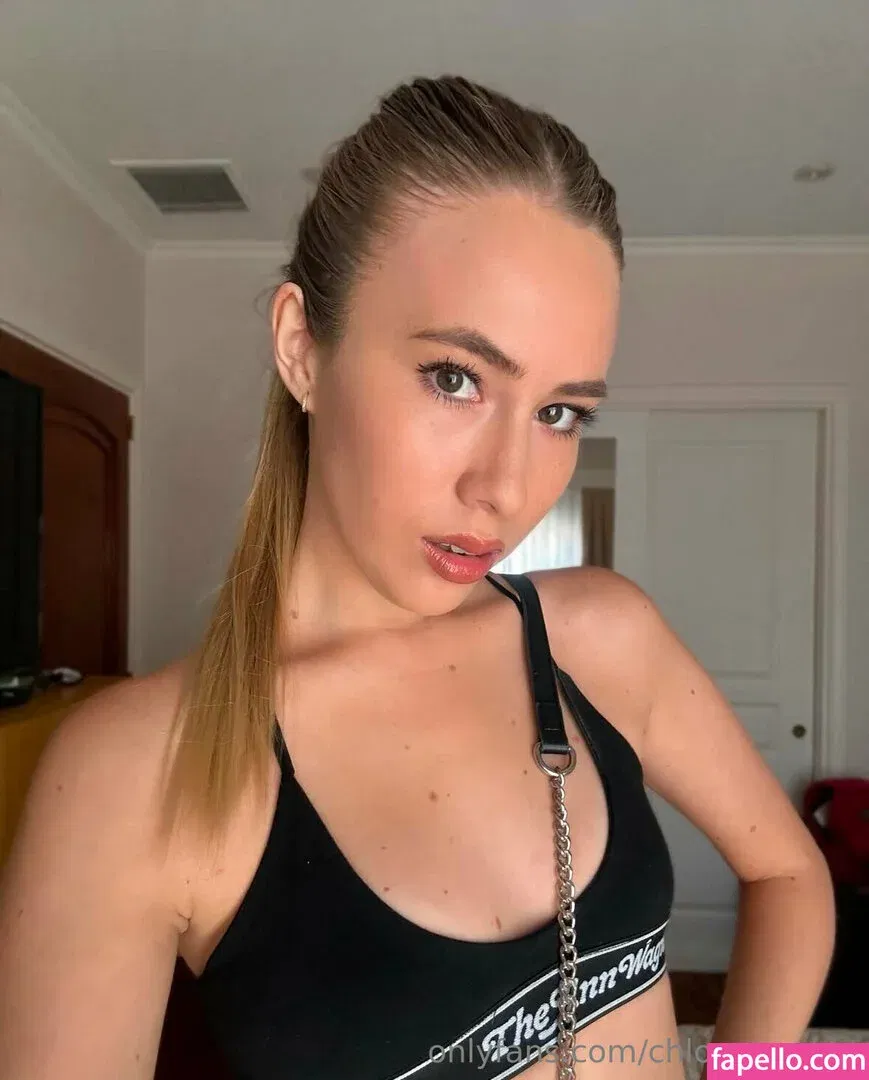 chloe.schmidt / chloeeschmidt Onlyfans Photo Gallery 