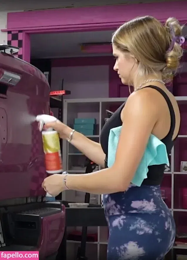 Collete Davis / colletedavis / khloe_davis Onlyfans Photo Gallery 