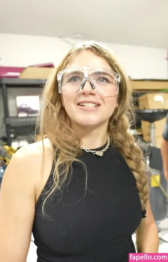 Collete Davis / colletedavis / khloe_davis Onlyfans Photo Gallery 