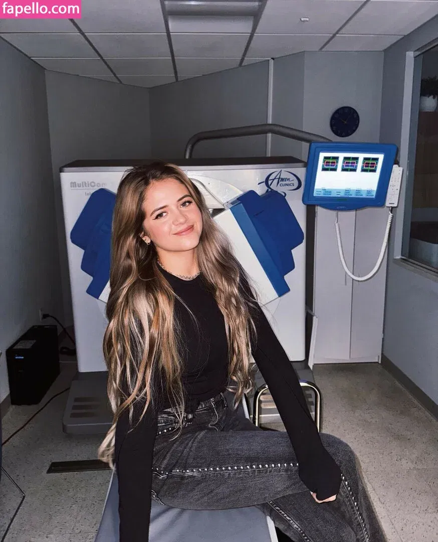 Collete Davis / colletedavis / khloe_davis Onlyfans Photo Gallery 