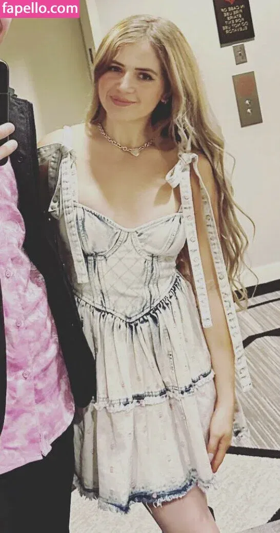 Collete Davis / colletedavis / khloe_davis Onlyfans Photo Gallery 