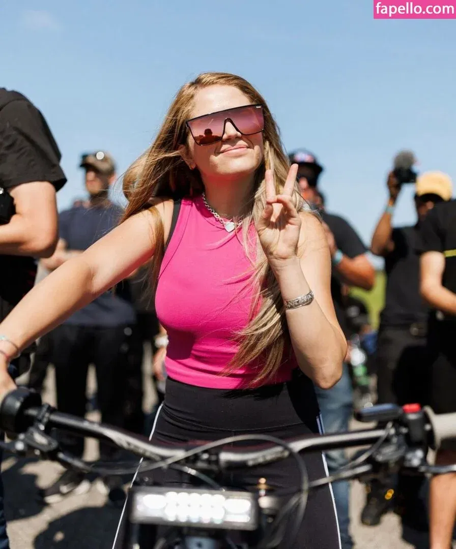 Collete Davis / colletedavis / khloe_davis Onlyfans Photo Gallery 