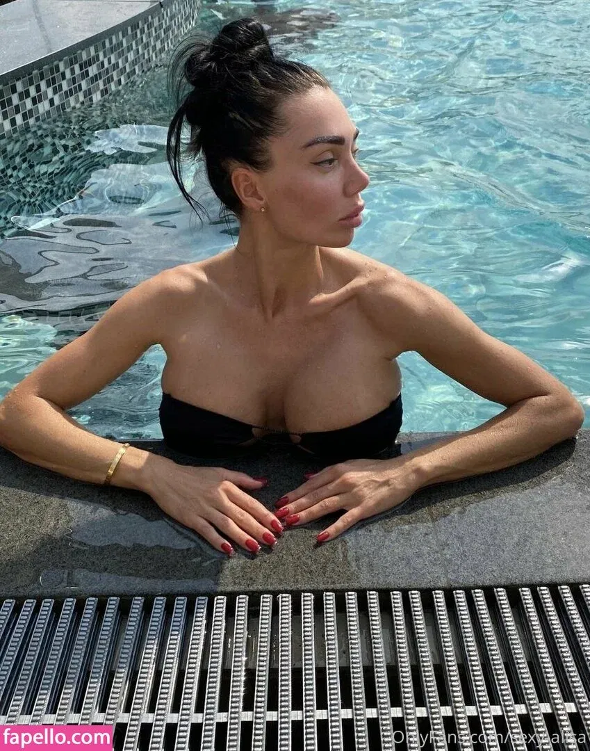 Sexy-Alisa / kiso198613 Onlyfans Photo Gallery 