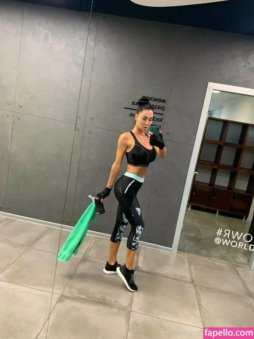 Sexy-Alisa / kiso198613 Onlyfans Photo Gallery 