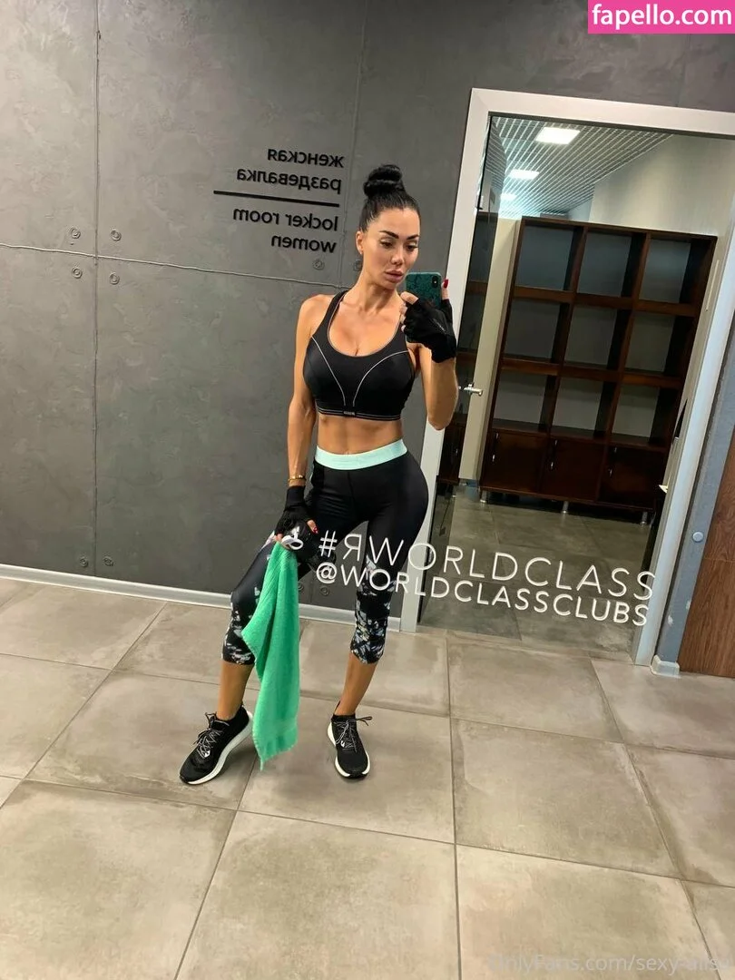 Sexy-Alisa / kiso198613 Onlyfans Photo Gallery 