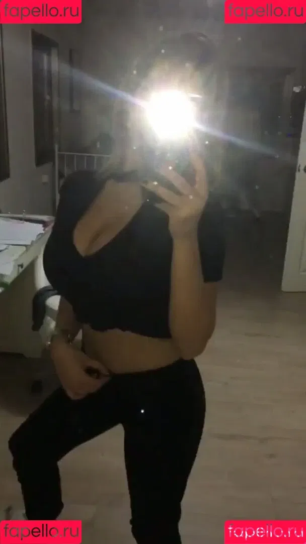 Coral Sharon / coral.sharon / coralsharon / coralsharon9 Onlyfans Photo Gallery 