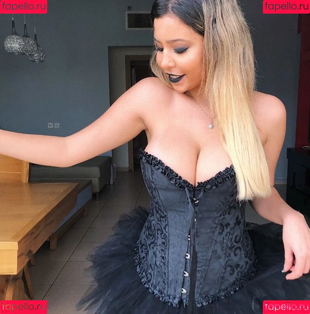 Coral Sharon / coral.sharon / coralsharon / coralsharon9 Onlyfans Photo Gallery 