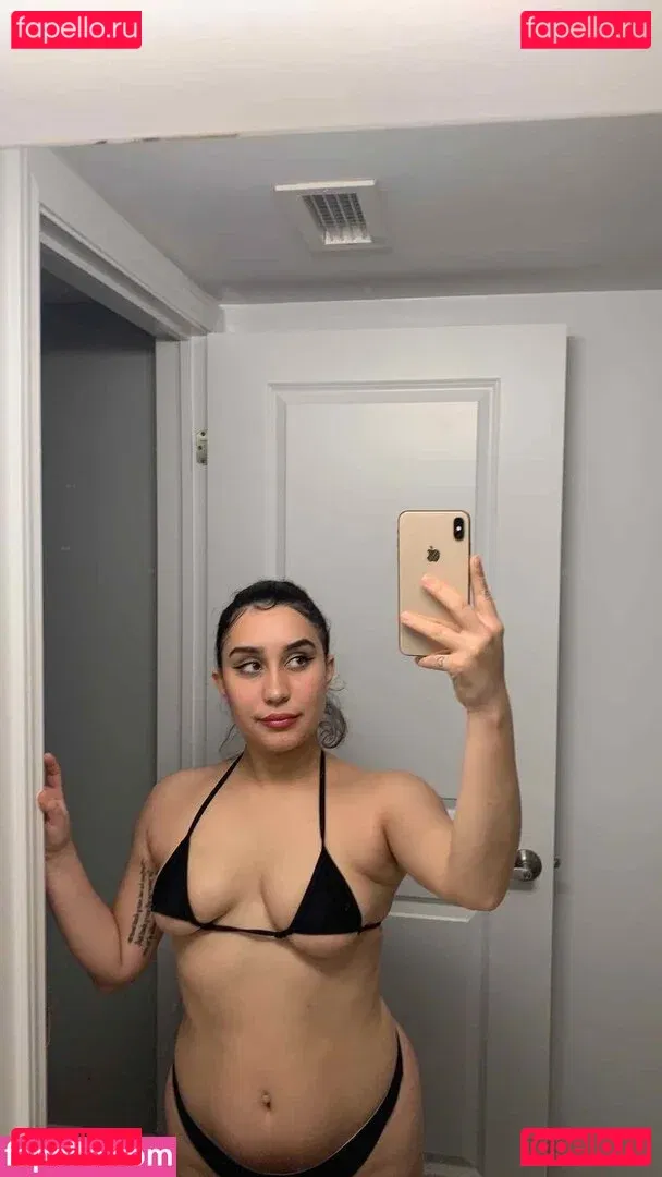 Vanessa Y Onlyfans Photo Gallery 