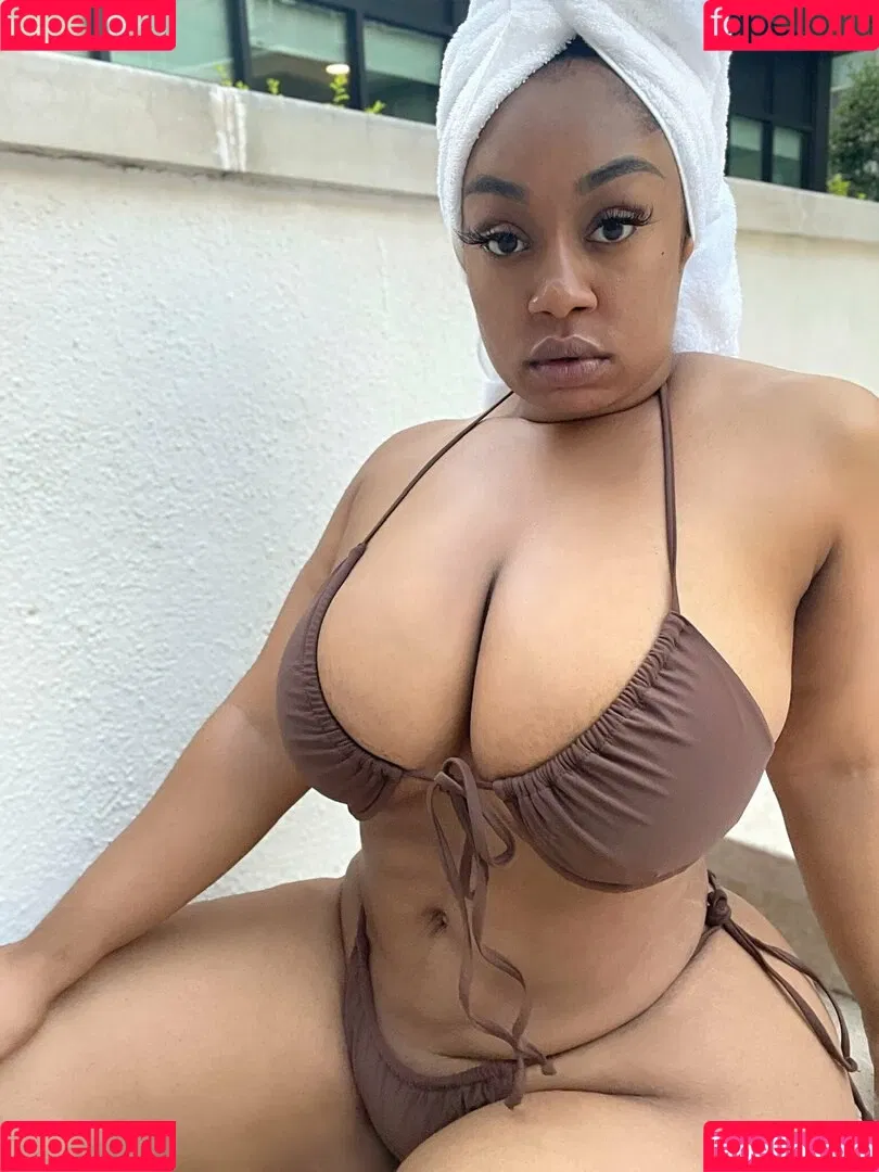 brittney_tonee / brittneytonee Onlyfans Photo Gallery 