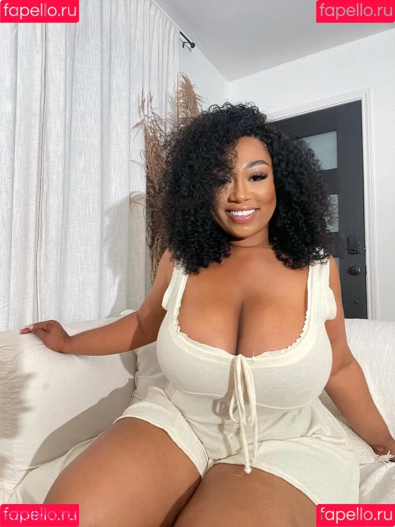 brittney_tonee / brittneytonee Onlyfans Photo Gallery 