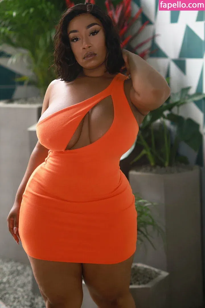 brittney_tonee / brittneytonee Onlyfans Photo Gallery 