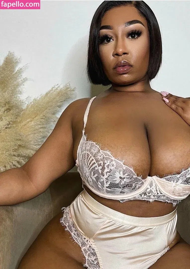 brittney_tonee / brittneytonee Onlyfans Photo Gallery 