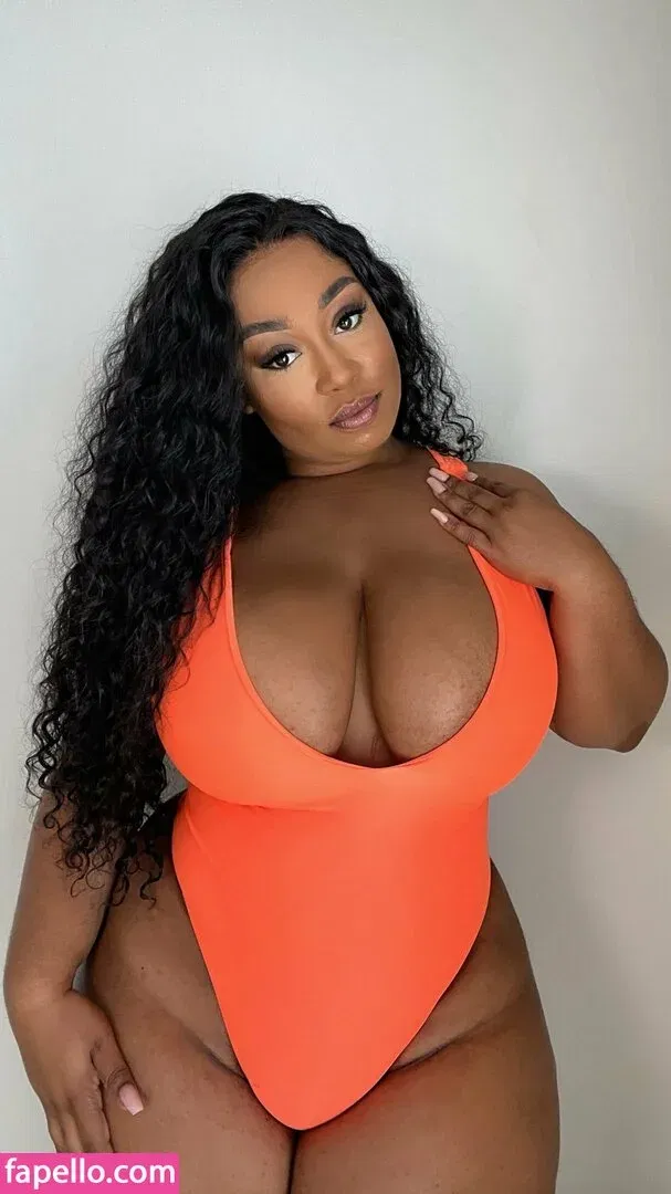 brittney_tonee / brittneytonee Onlyfans Photo Gallery 