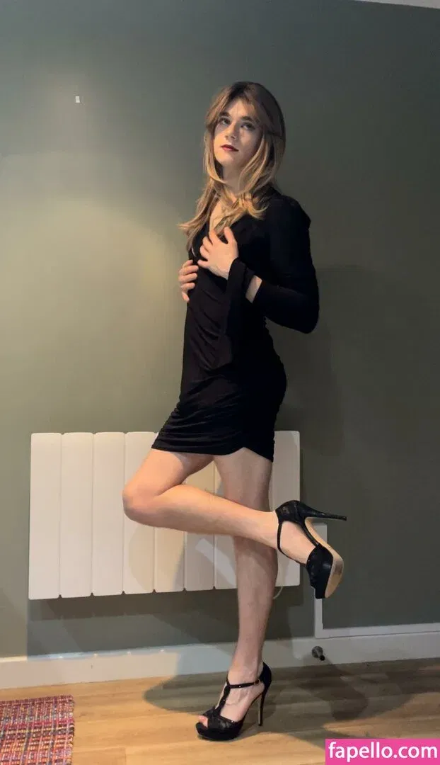 Emmy Harper / cdemmyharper / harperxemx Onlyfans Photo Gallery 