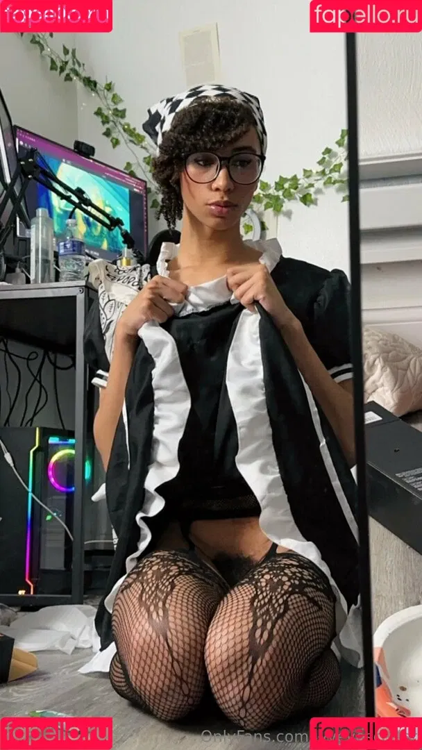 Ivyevescarlet / ivy.eve.scarlet Onlyfans Photo Gallery 
