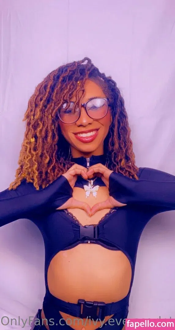 Ivyevescarlet / ivy.eve.scarlet Onlyfans Photo Gallery 