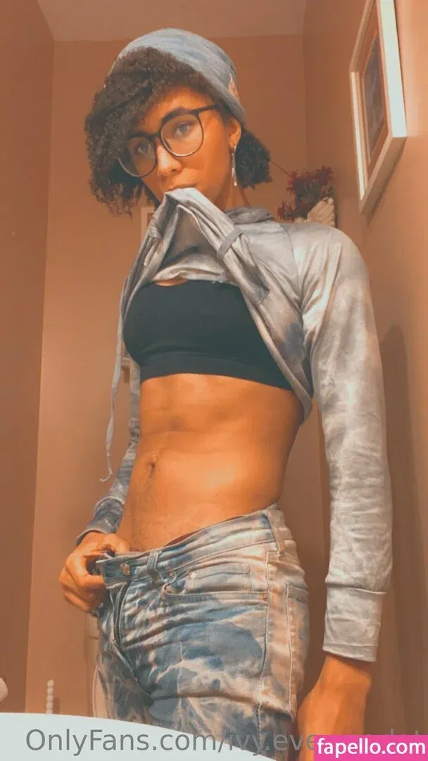 Ivyevescarlet / ivy.eve.scarlet Onlyfans Photo Gallery 