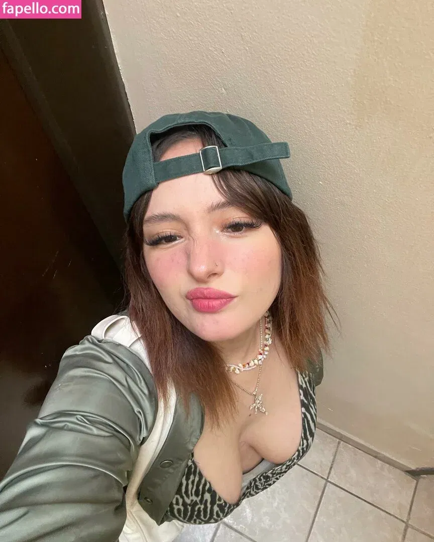 Josseuropa / Yochi / iloveyochi / yochivv Onlyfans Photo Gallery 