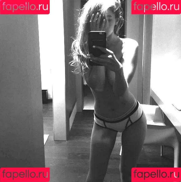 GiGiHadid / Gigi Hadid / aaliyahhadid Onlyfans Photo Gallery 