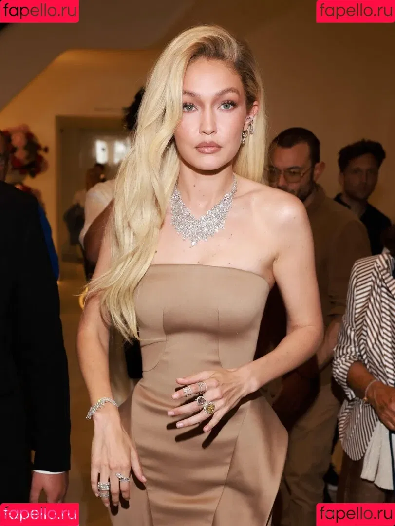 GiGiHadid / Gigi Hadid / aaliyahhadid Onlyfans Photo Gallery 